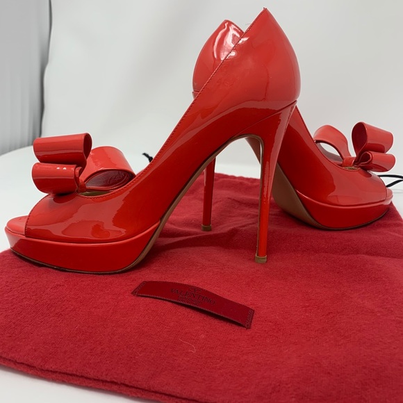 Valentino Coral Heels - Picture 4 of 8